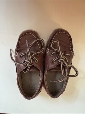 Cherokee Kids Brown Moccasin Boat Shoes with Contrast Laces
